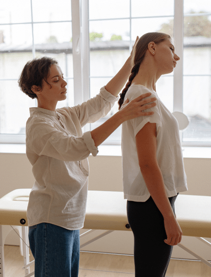 Spinal Cord Injury Specialists in Elkhart, IN Back pain - Spine Pain - chronic spine pain - chronic spinal disc problems - OSMC - orthopedics - orthopedic surgery Elkhart IN - orthopedic surgery Goshen IN - orthopedic surgery Middlebury IN - orthopedic surgery Nappanee IN - orthopedic center near me - orthopedic clinic near me - orthopedic doctor