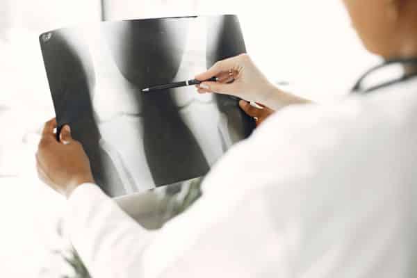 When Should You See an Orthopedic Doctor? Signs You Shouldn’t Ignore
